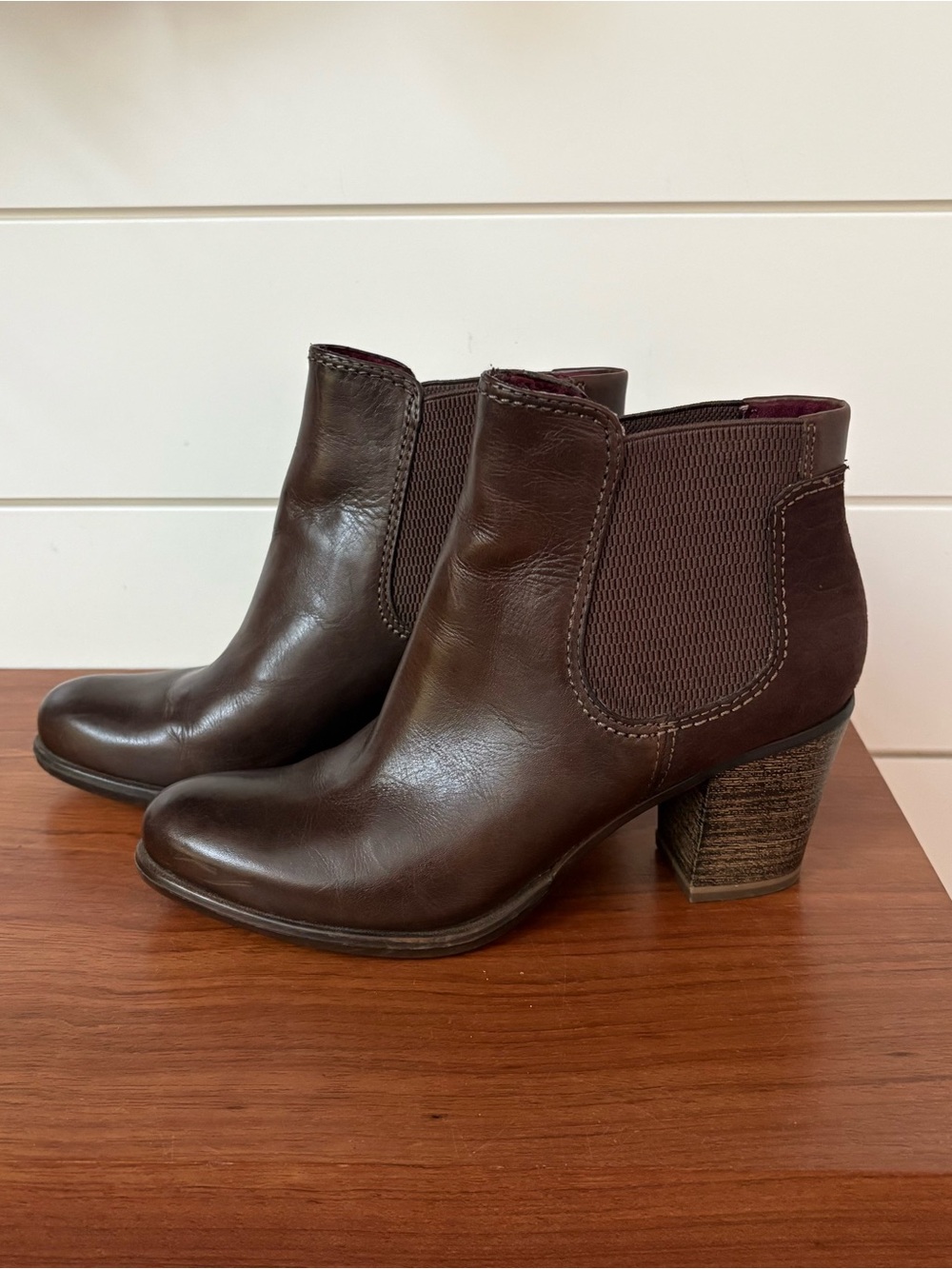 Tamaris Germany Women’s Brown Leather Chelsea Ankle Boots Block 6.5 EU 37 Boho